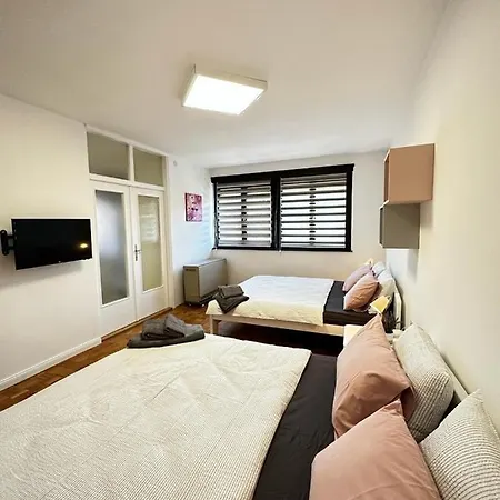 Family Donji Milanovac