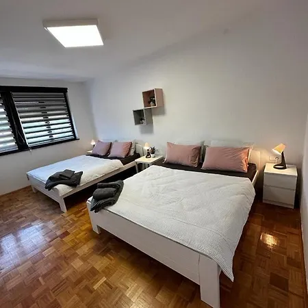 Family Apartment *